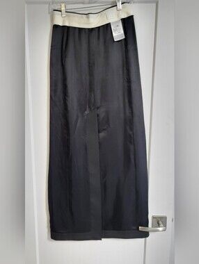 MM6 Maison Martin Margiela Black Skirt with Cream Waistband